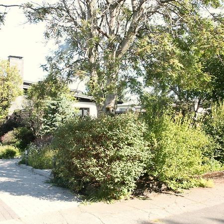 Spacious & Refurbished 1 Bedroom Apartment In Suburban Reykjavik Garthabaer Bagian luar foto