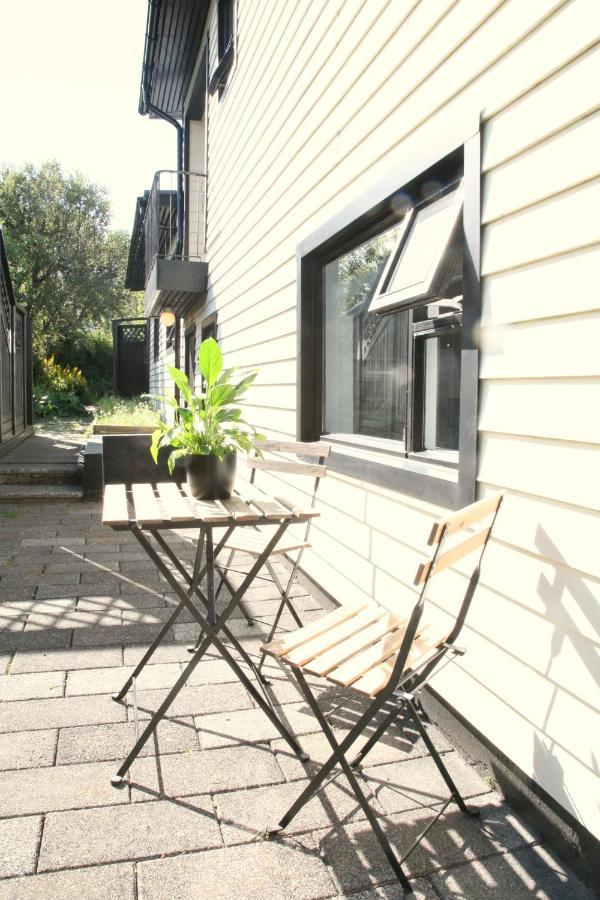 Spacious & Refurbished 1 Bedroom Apartment In Suburban Reykjavik Garthabaer Bagian luar foto
