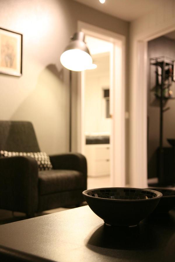 Spacious & Refurbished 1 Bedroom Apartment In Suburban Reykjavik Garthabaer Bagian luar foto